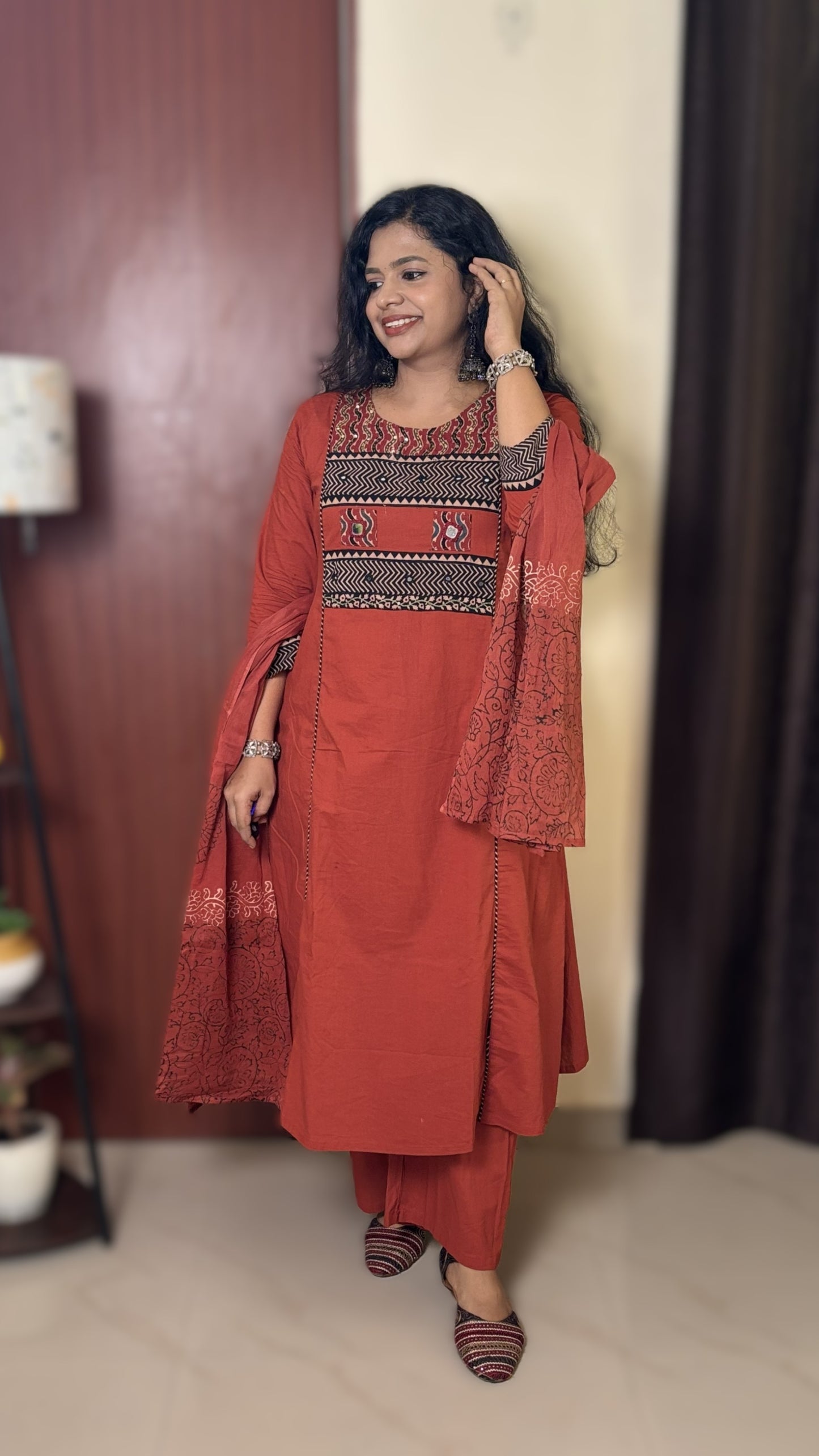 Yashika (Burnt Orange)