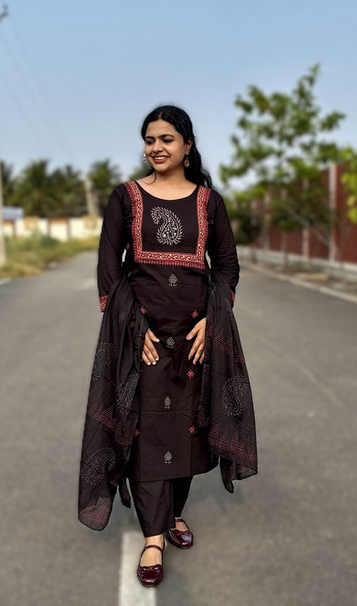 Kurta Dupatta Set