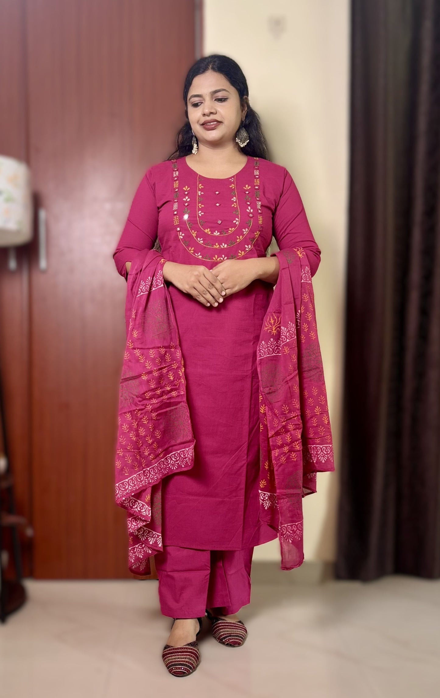 Padma (Magenta)