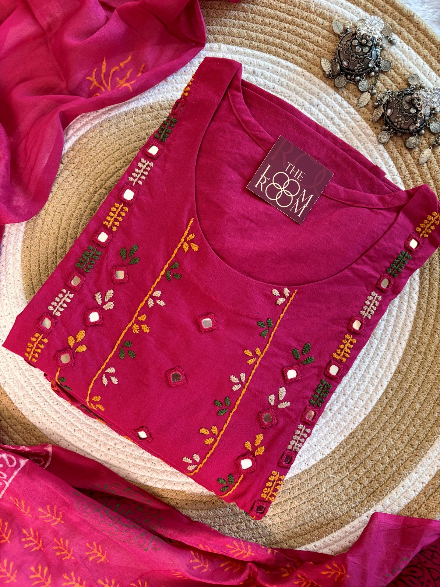 Padma (Magenta)