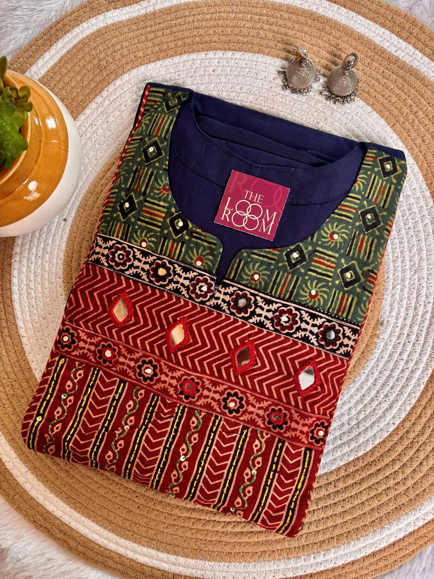 Yashika (Navy Blue)