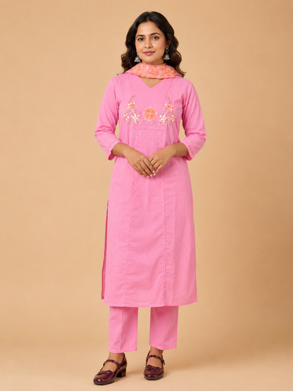 Juhi (pink)