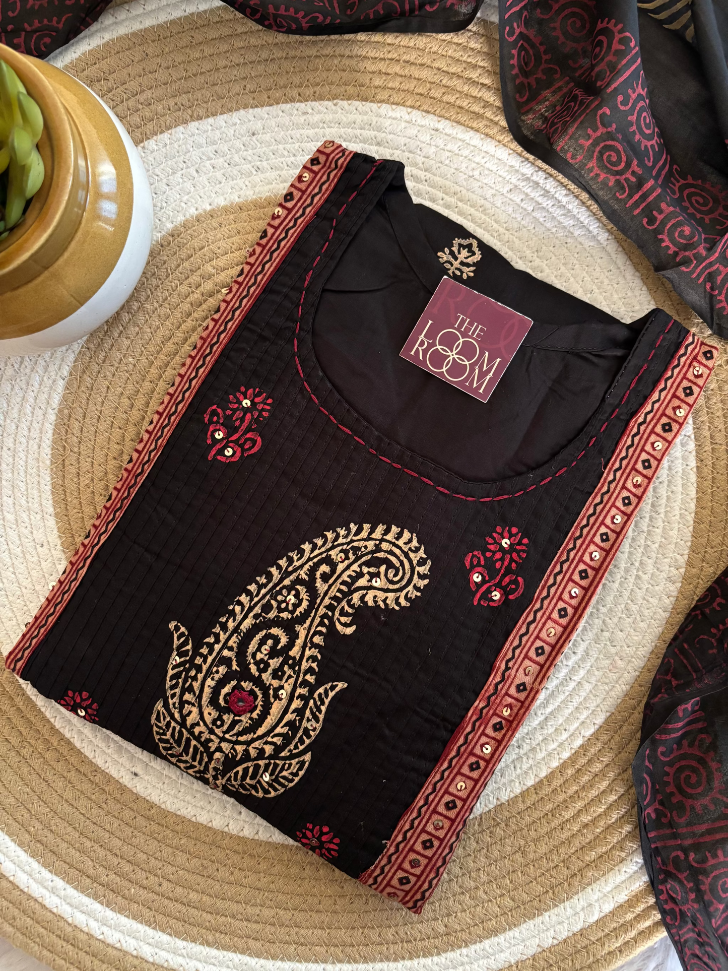 Black Paisley