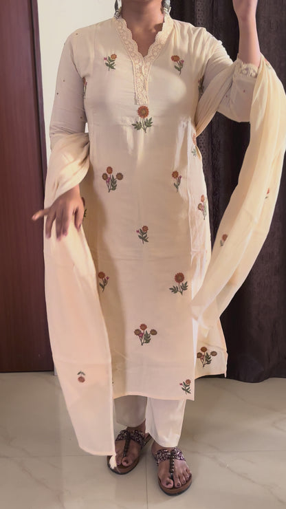 Manjari ( Cream ivory )