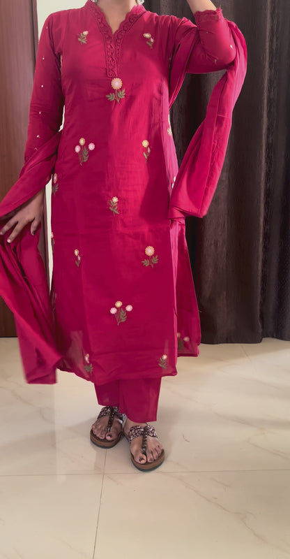 Manjari (Maroon)